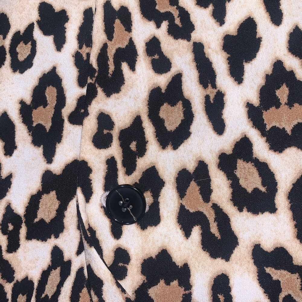 Banana Republic leopard print blazer - Picture 6 of 13